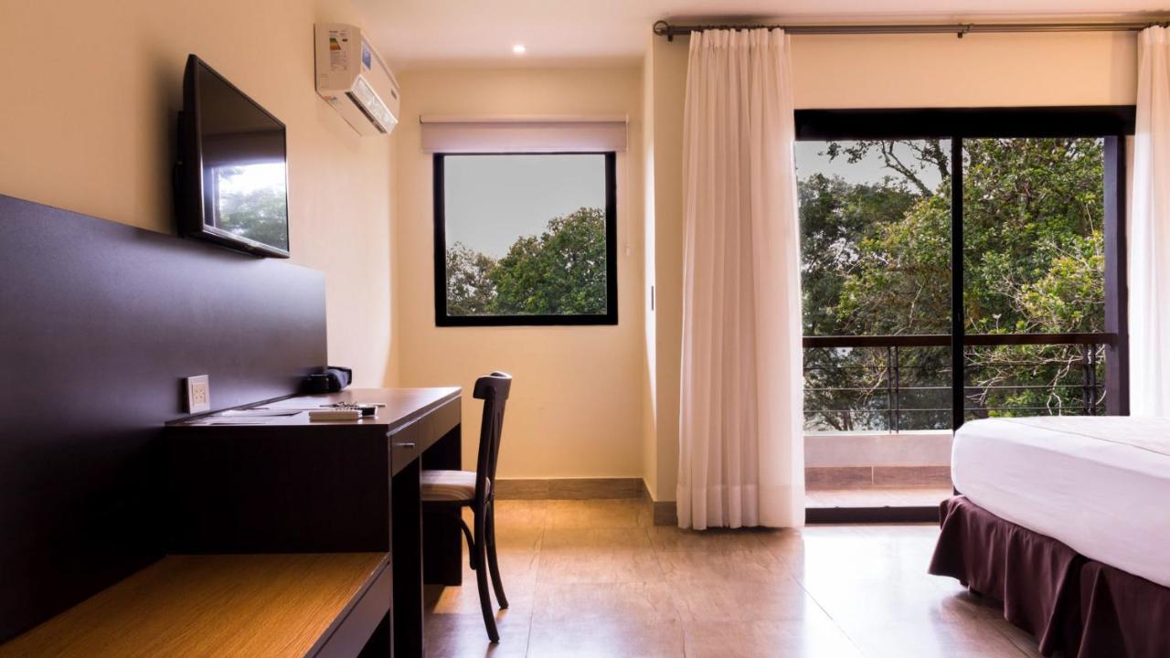 Pirayu Hotel & Resort Puerto Iguazu Bagian luar foto