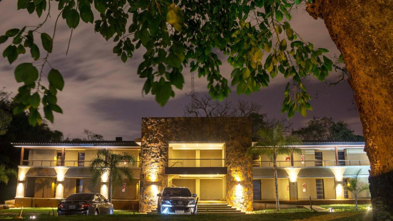 Pirayu Hotel & Resort Puerto Iguazu Bagian luar foto